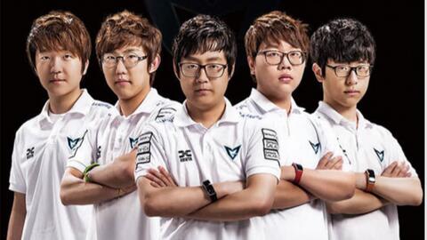 想教YIKE玩？Kanavi看完比赛后操刀大卑 目前打出1-7的战绩