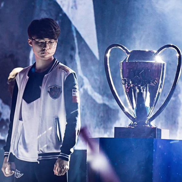 外媒预测LPL新赛季队伍排名：EDG位居榜首 IG倒数第三