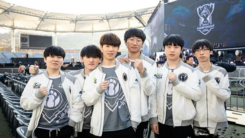 从LPL倒数第一变成常规赛第一 V5老板发文庆祝：剧本都不敢这么写